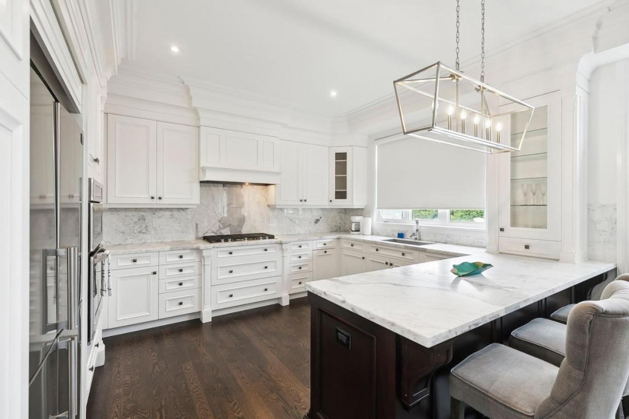 Quiet Getaway Perfect For Families Villa Mississauga Exterior photo